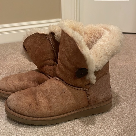 Womens Bailey Button Uggs (womens) - Picture 4 of 5